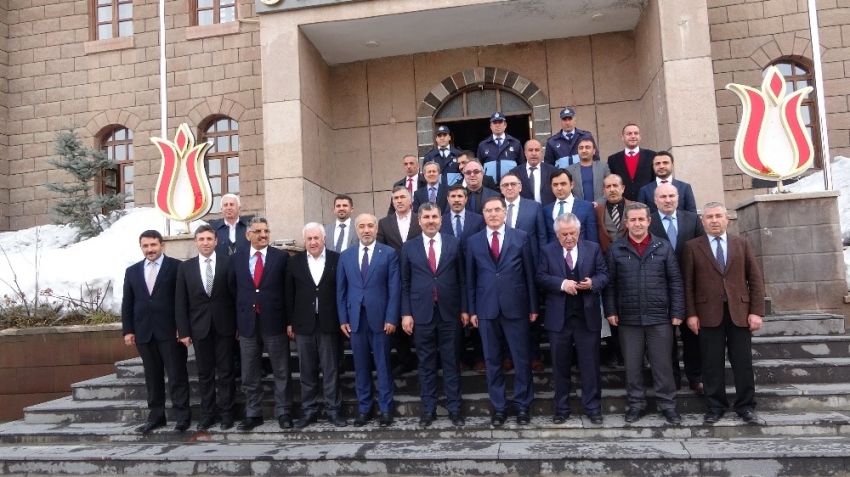 Kamu Başdenetçisi Malkoç, Muş Belediyesini ziyaret etti