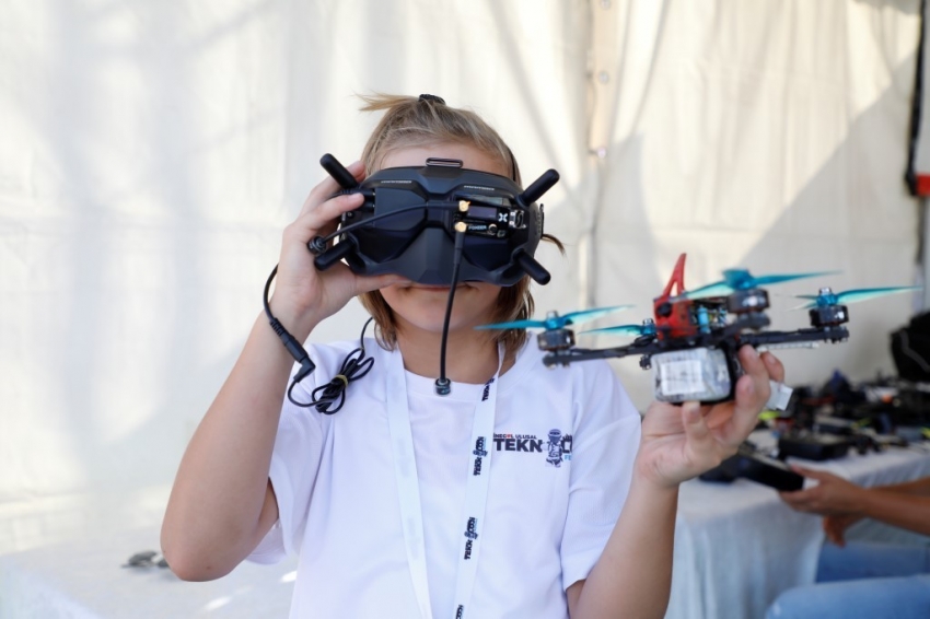 İnegöl’de teknoloji festivaline 61 ilden kaşifler katıldı