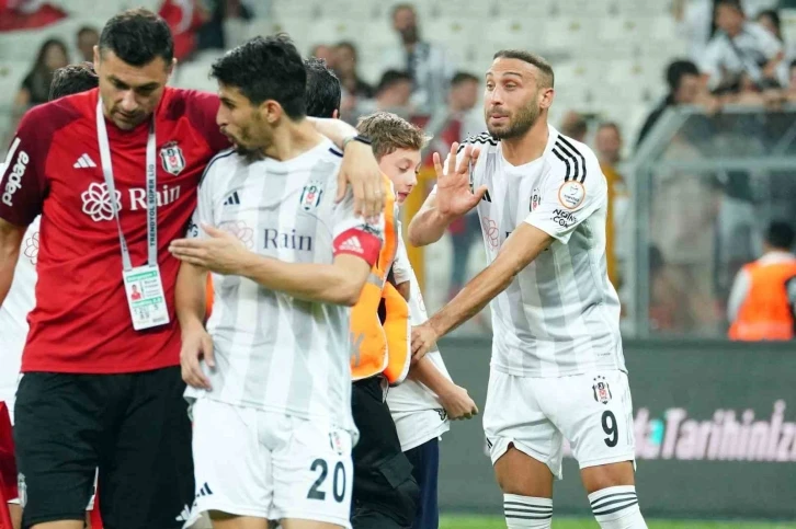 Cenk Tosun bu sezon Süper Lig’de ilk kez forma giydi