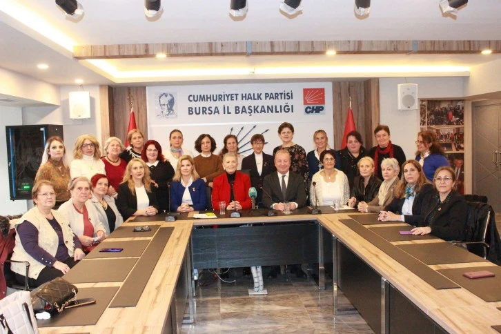 CHP Bursa'dan Atatürk'e teşekkür