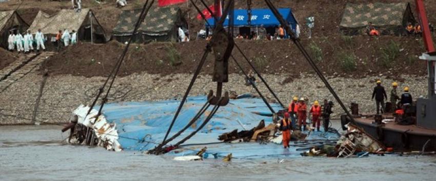 Çin alabora olan gemide 97 cesede ulaştı