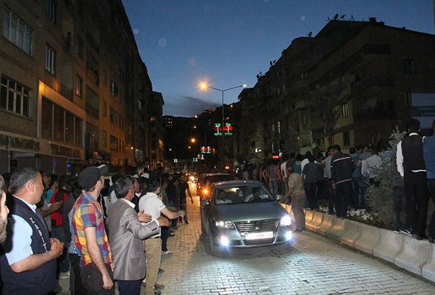 HDP seçim kutlamalarında 10 kişi yaralandı