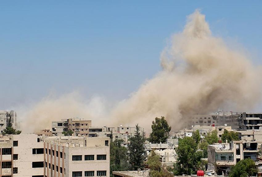 Suriye ordusundan varil bombalı saldırı