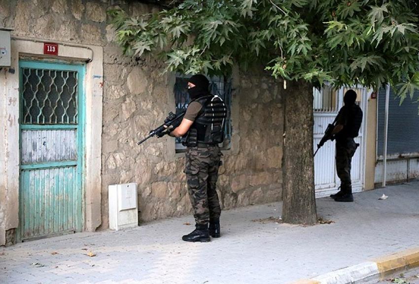 Diyarbakır'da terör örgütü operasyonu: 7 gözaltı
