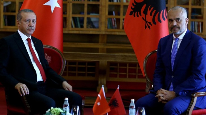 Türkiye-Arnavutluk ilişkileri