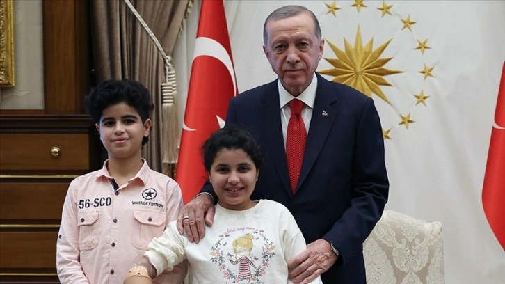 Cumhurbaşkanı Erdoğan, Gazze'de yaralanan Filistinli kardeşleri kabul etti