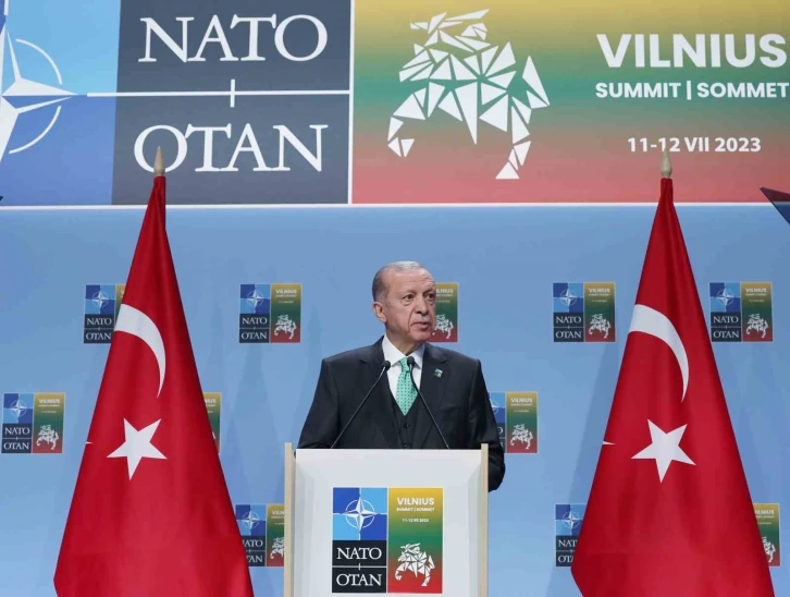 Cumhurbaşkanı Erdoğan: "Terörle ’amansız ve amasız mücadele’ bizim kırmızı çizgimizdir"

