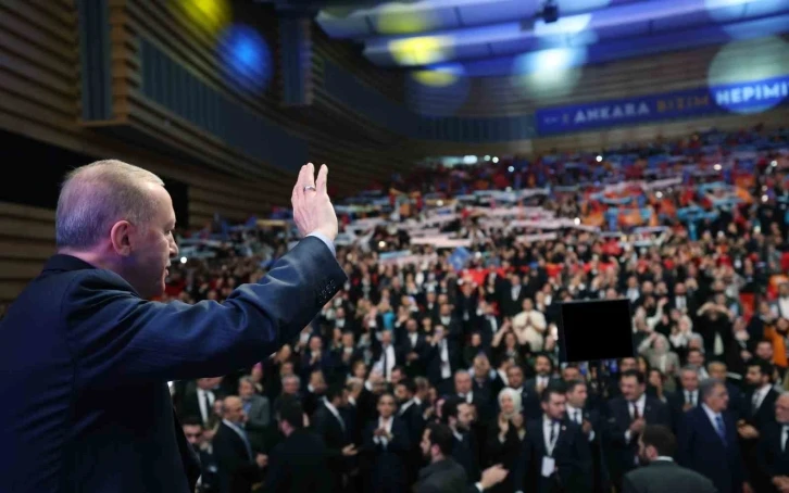 Cumhurbaşkanı Erdoğan: "Tüm oyun planlarını yalan ve algı üzerine kuran iş bilmezlerin elinde şehirlerimiz perişan oldu”
