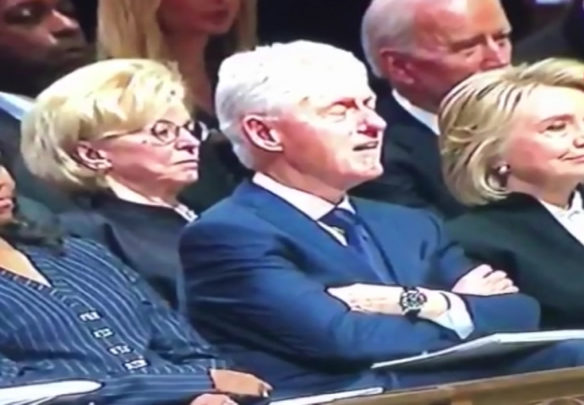 Clinton ve Biden’ın uyuması Twitter’da olay oldu