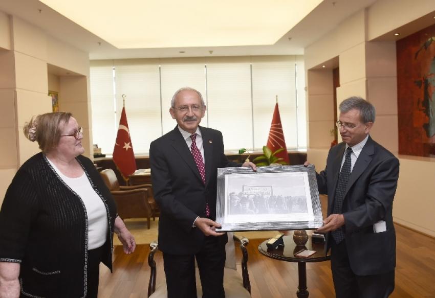 Emekli öğretmenler Kılıçdaroğlu’na konuk oldu