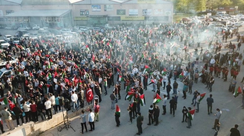 İnegöl'de Filistin'e destek konvoyu
