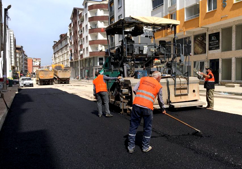 Osmangazi'de yollar yenileniyor