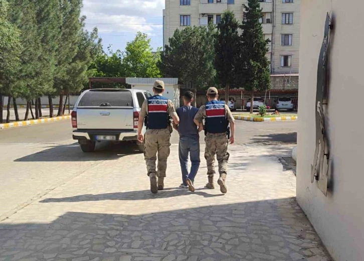 Diyarbakır’da firari hükümlü jandarma ekipleri tarafından yakalandı
