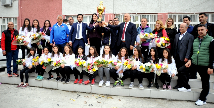 Bursa’nın şampiyon atletleri