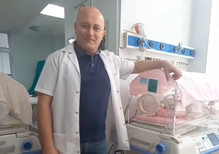 Doktorlar 3 günlük bebeğe anjiyo yaptı

