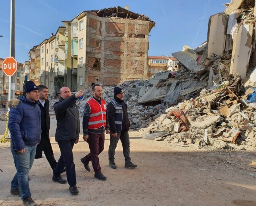 Selçuklu Belediyesinden Elazığ ve Malatya’ya yardım eli