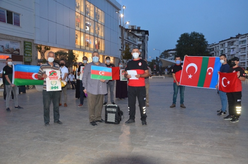 İHH’dan Azerbaycan’a destek