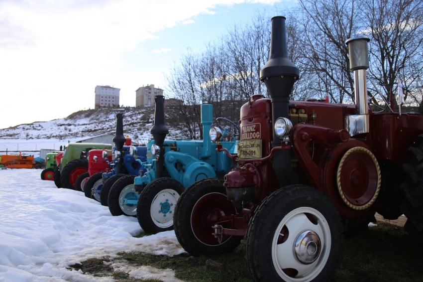 Bu da nostaljik traktör müzesi