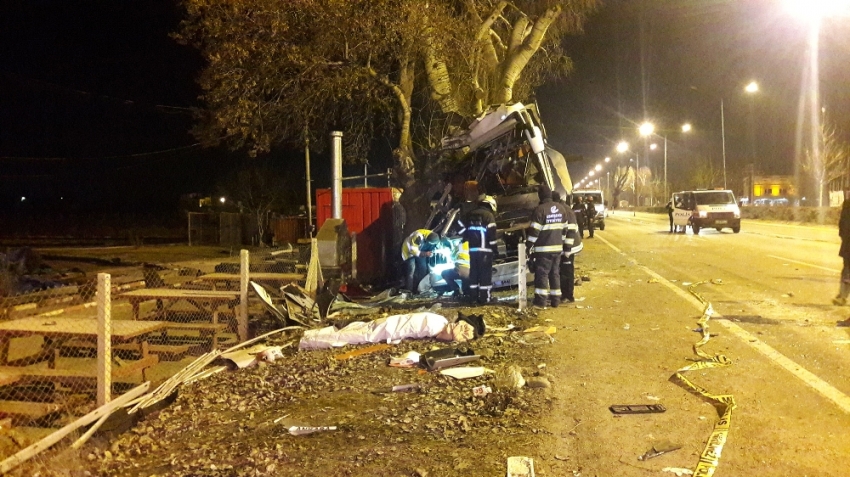 Eskişehir’de feci kaza: 13 ölü