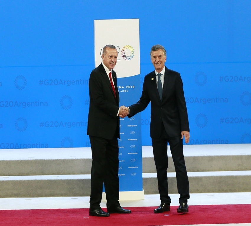 Cumhurbaşkanı Erdoğan, Arjantin Devlet Başkanı tarafından karşılandı