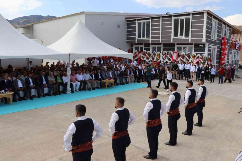 Türkiye’nin ilk ve tek cağ kebap fabrikası hizmete açıldı