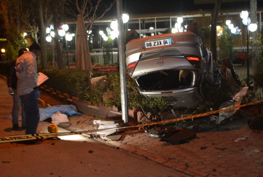 Bursa'da kaza:1 ölü 2 yaralı