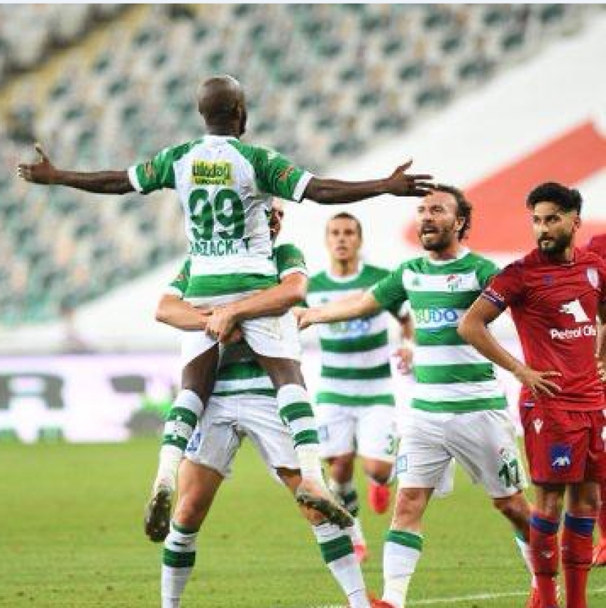 Bursaspor Altınordu’yu 1-0’la geçti. 