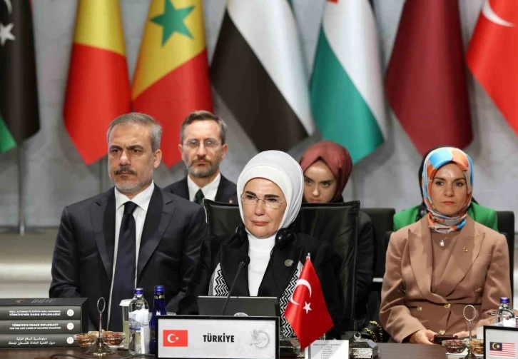 Emine Erdoğan: “Filistin ve İsrail için iki devletli bir çözüm diliyoruz”
