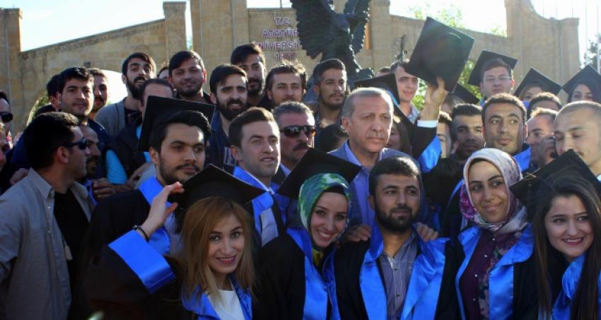 Erdoğan o öğrencileri yalnız bırakmadı