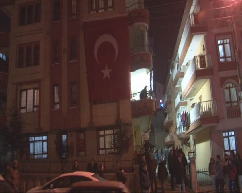 Şehit polisin Ankara’daki evinde yas hakim