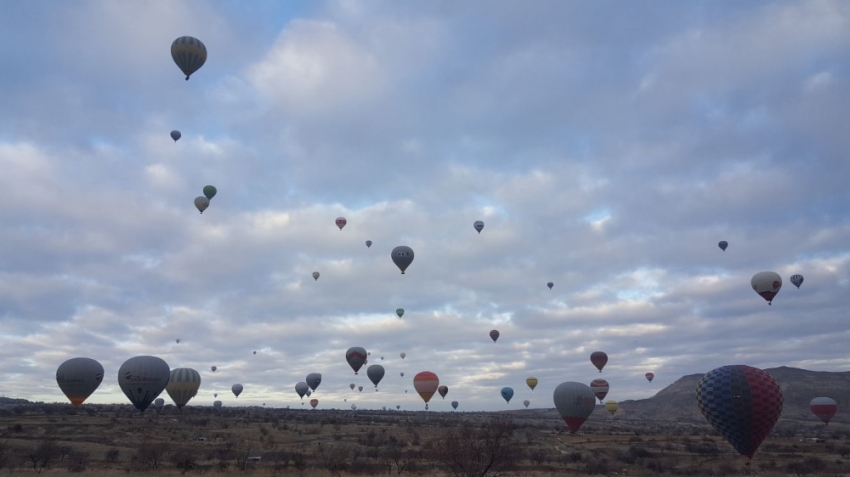 Kapadokya'da balonlar nihayet havalandı