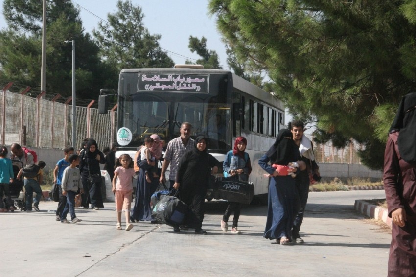 15 bin Suriyeli Türkiye’ye döndü