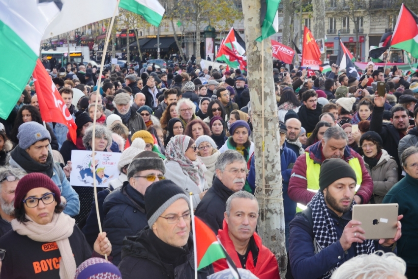 Paris’te Kudüs protestosu