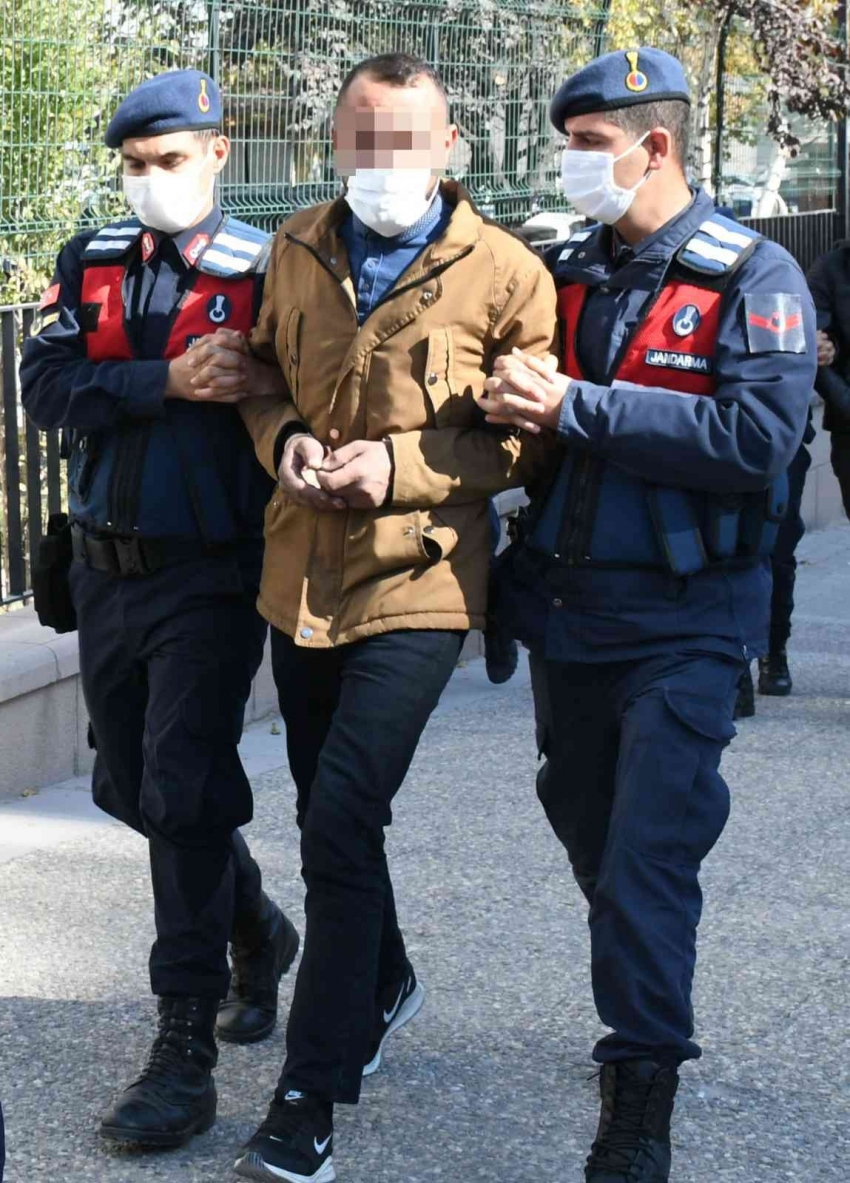 Gazetecileri “Çek çek iyi çek çıkınca alırım seni” diye tehdit etti çıkamadan tutuklandı