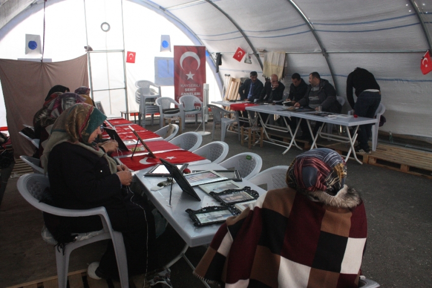 HDP önündeki ailelerin evlat nöbeti 97’nci gününde