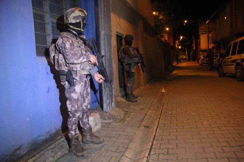 Adana’da terör operasyonu: 13 gözaltı
