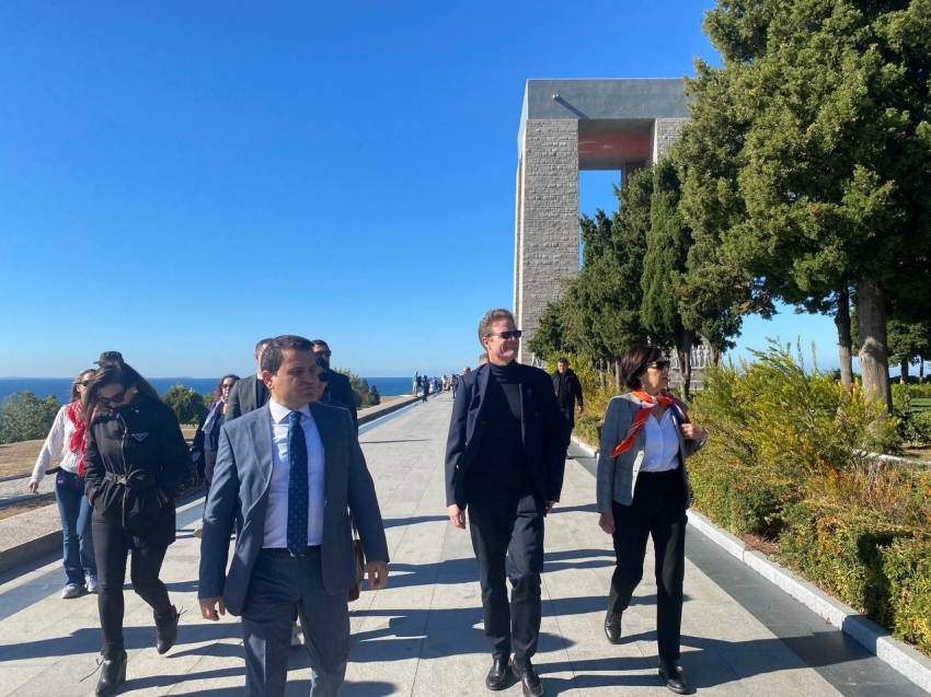AB Türkiye Delegasyonu Başkanı Büyükelçi Meyer-Landrut, Çanakkale Şehitler Abidesi’ni ziyaret etti