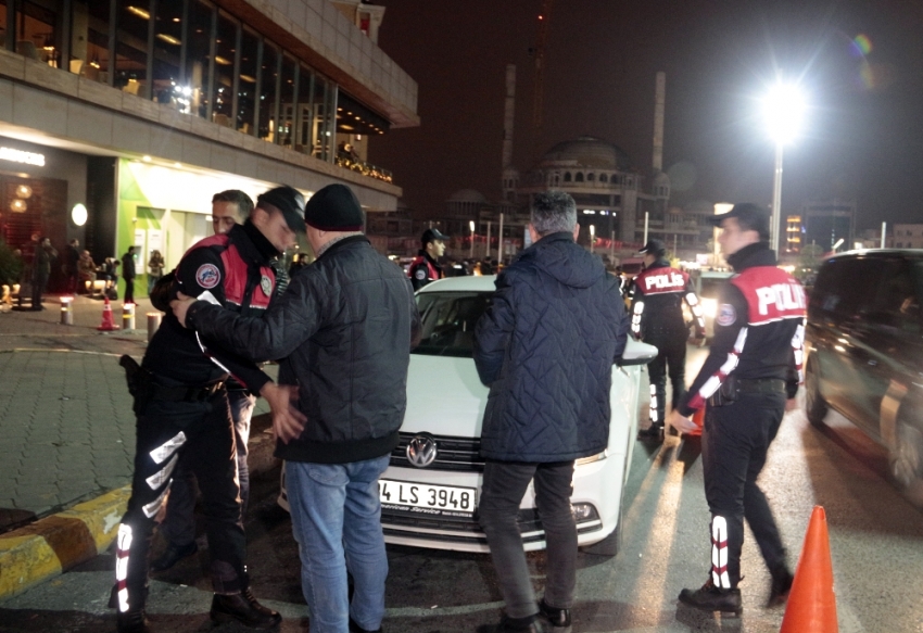 İstanbul polisi kuş uçurtmadı