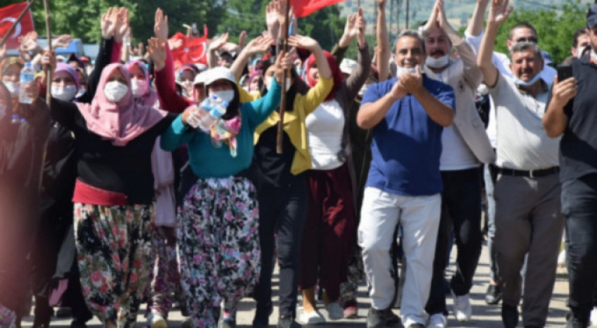 Bursa'da 9 köylü gözaltına alındı