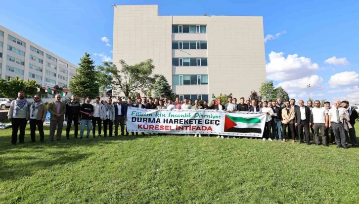GİBTÜ öğrencilerinden Gazze’ye destek için &quot;Çadır Nöbeti&quot;
