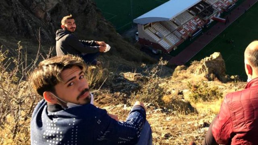 Gümüşhanesporlu futbolcular, Sancaktepe maçını dağdan izlediler