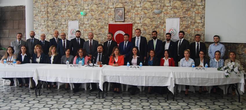 Bursa Barosu Başkan Adayı Gürkan Altun 40 kişilik ekibini tanıttı