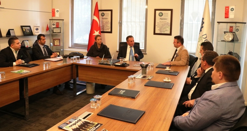Bursa Vergi Dairesi Başkanı Nuri Karakaş DOSABSİAD’ı ziyaret etti