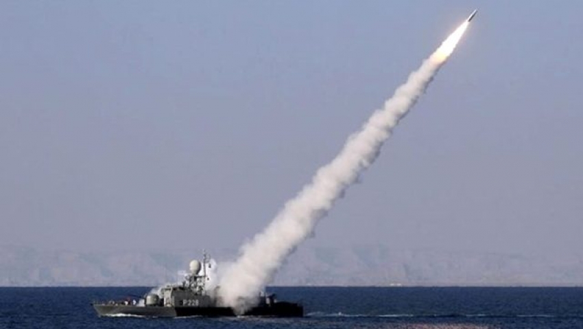 İran kendi gemisini vurdu