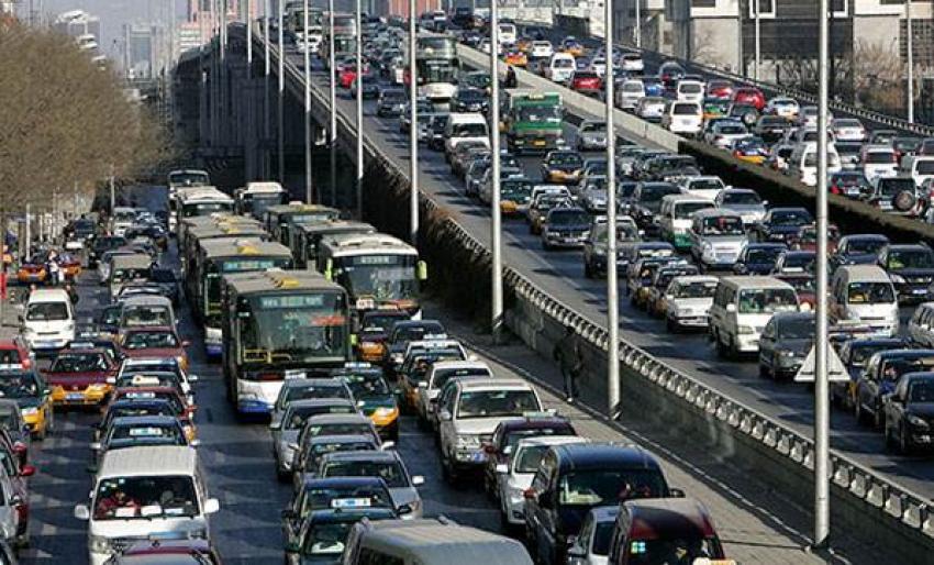 İstanbul'da trafik felç oldu