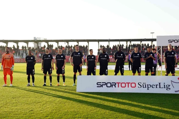İstanbulspor ile Ümraniyespor, Süper Lig’de ilk randevuda
