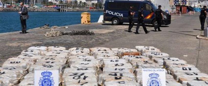 Türk gemisinde 12 ton esrar yakalandı