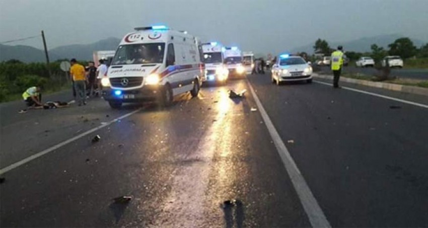İzmir’den acı bir kaza haberi daha: 4 kişi öldü