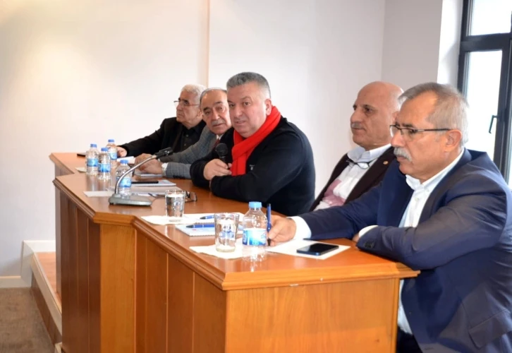 Kabaloğlu Erzurum’da sendika temsilcileri ile bir araya geldi
