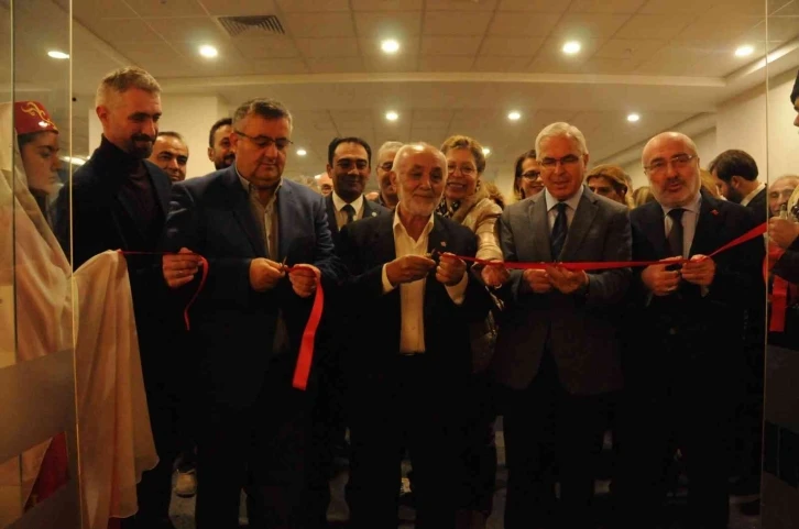 Kafkasya efsaneleri resim sergisi Kayseri'de açıldı